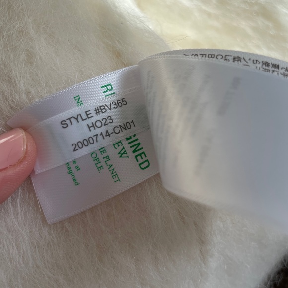 J. Crew | Relaxed V-neck cardigan sweater in Brushed Yarn NWT - Picture 8 of 9